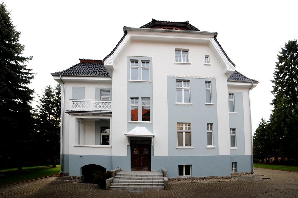 Villa Cervi Cieplice Jelenia Gora Exterior photo